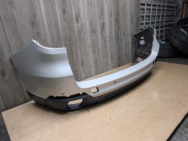 *14-18 OEM BMW F15 X5 Rear Bumper Cover PDC Holes w/ Diffuser N55 N57 White