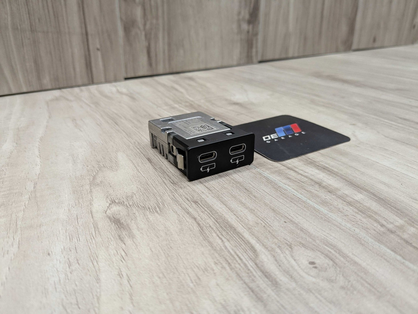 OEM BMW G01 G02 G11 G12 G20 G30 F97 USB Type C Charger Port Socket Connector