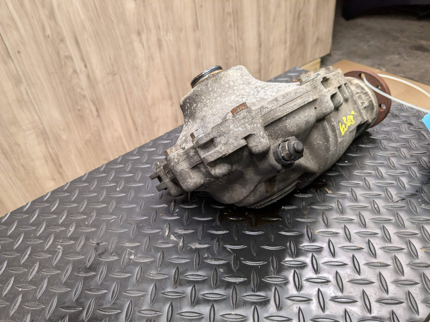 2015 BMW 335i F30 Front Axle Carrier Differential 7584519 OEM BMW F30 F32 F33 F36 xDrive AWD Front Differential Axle Gearbox Carrier 3.23