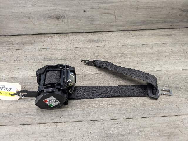 OEM BMW F90 M5 G30 530 540 Rear Left Right Upper Seatbelt Seat Belt Retractor