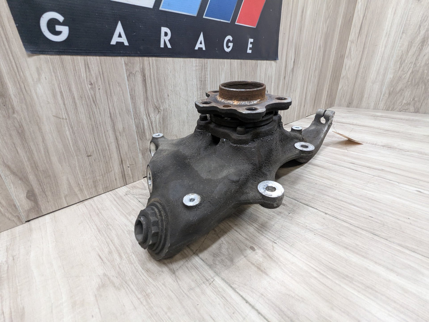 OEM BMW G30 530 540 M550 AWD Front Left Driver Hub Spindle Knuckle Wheel Bearing