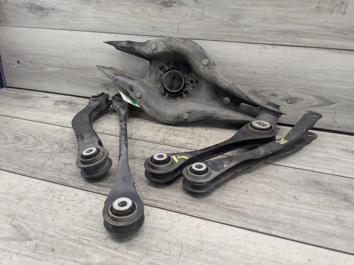 2020 BMW 330i G20 Rear Right Passenger Control Arms SET 6884694 OEM BMW G20 G22 G23 G26 G29 G42 Rear Right Passenger Upper Lower Control Arm SET
