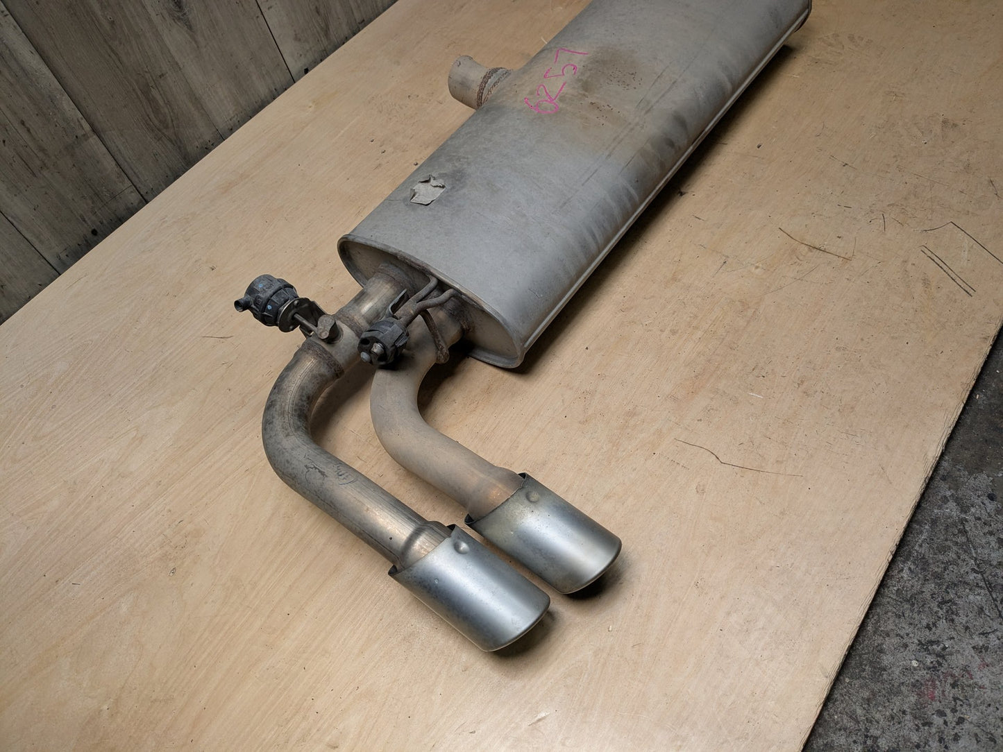 11-17 OEM BMW F25 F26 X3 X4 28iX Engine N20 Rear Exhaust Flap Muffler