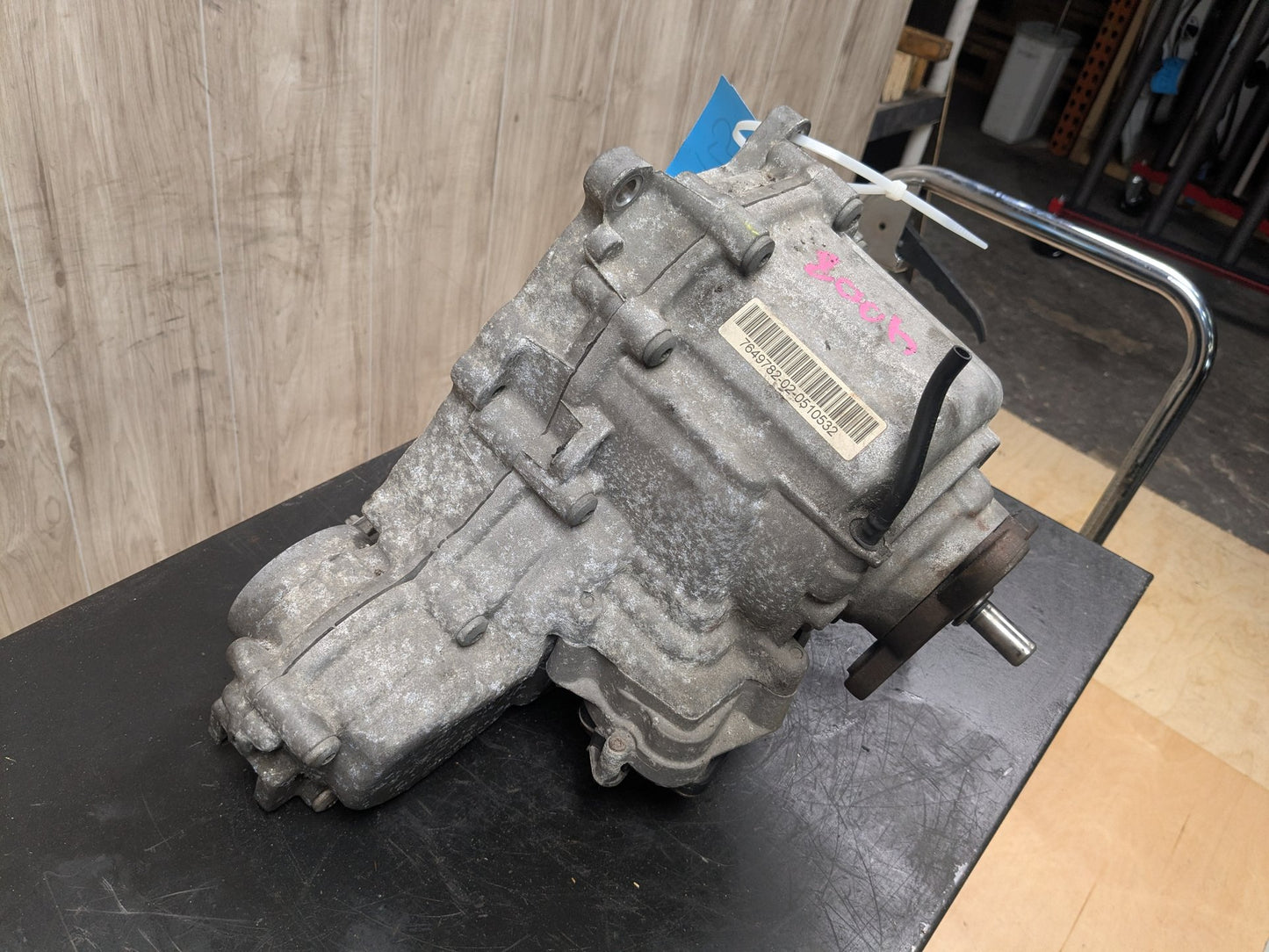 2013 BMW 750i N63B44O1 Transmission Transfer Case k 7649782