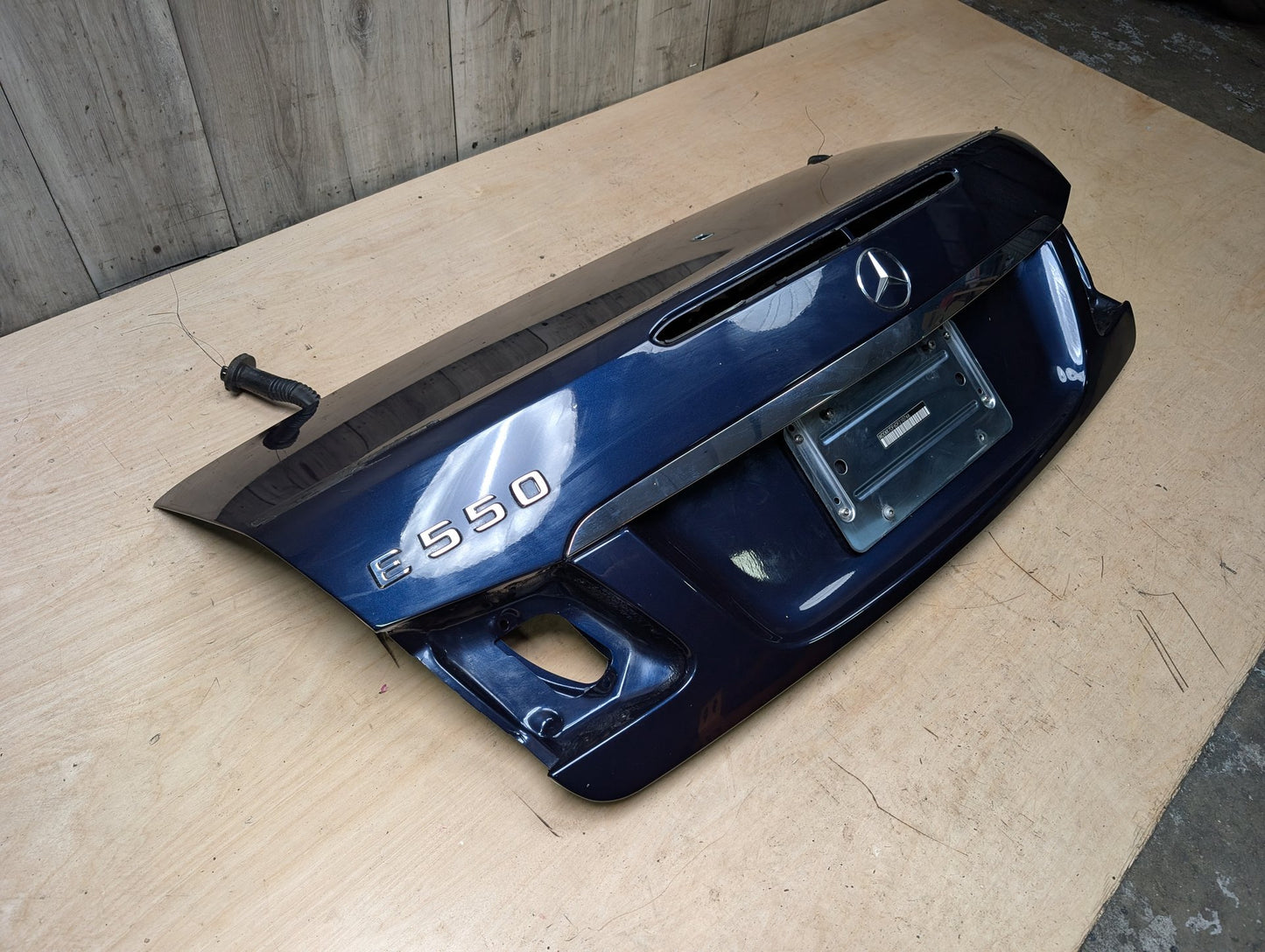 11-17 OEM Mercedes A207 C07 W207 E350 E400 E550 Trunk Lid Panel Deck Shell Blue Blue 890
