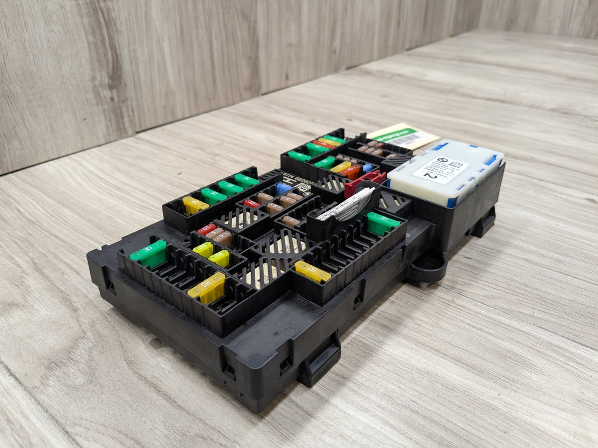 OEM BMW G01 X3 G02 X4 Rear Battery Power Distribution Fuse Relay Junction Box