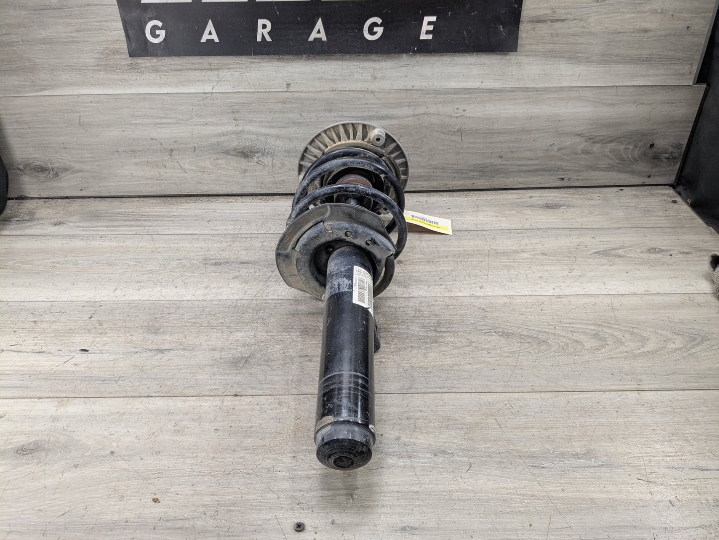 2011-2016 BMW 335i F30 Front Right Passenger Spring Strut Shock Absorber 6791650 12-16 OEM BMW F23 F30 AWD Front Right Passenger Side Suspension Strut Assembly