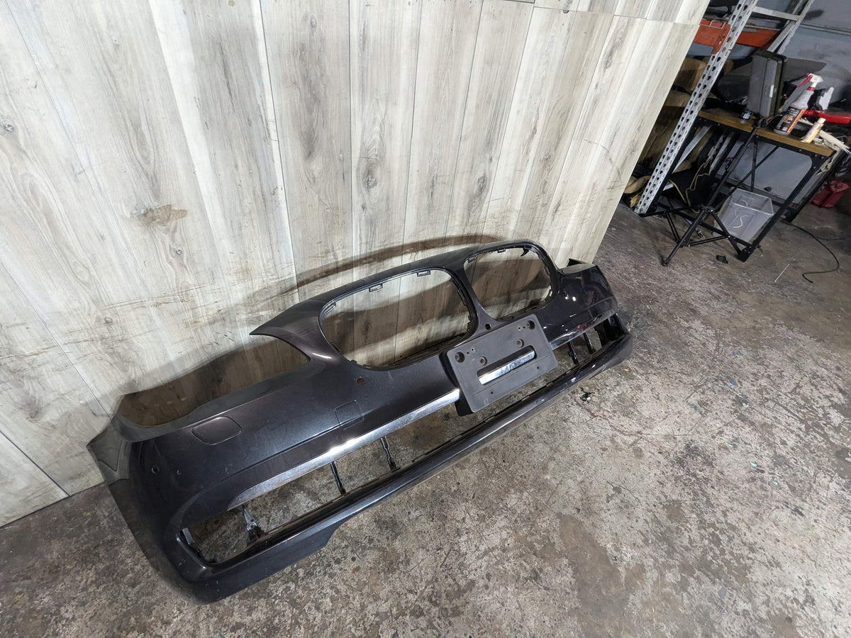 22011 BMW 750Li F02- Front Bumper Cover