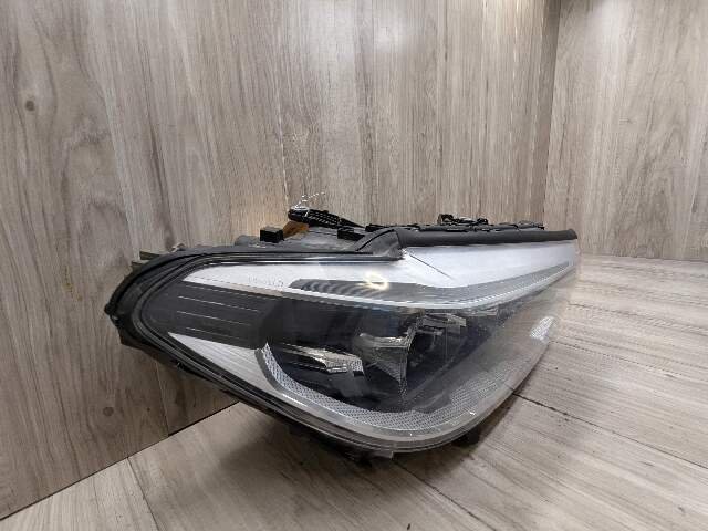 17-20 OEM BMW F90 G30 540 M550 M5 Right Passenger ICON LED Adaptive Headlight