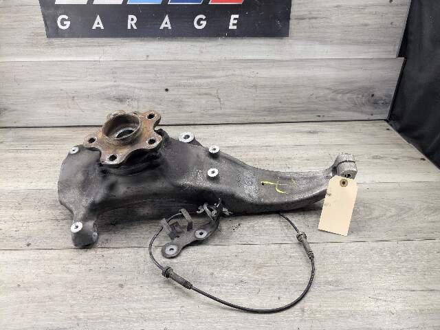 OEM BMW G30 530 540 M550 AWD Front Right Passenger Hub Spindle Knuckle Bearing
