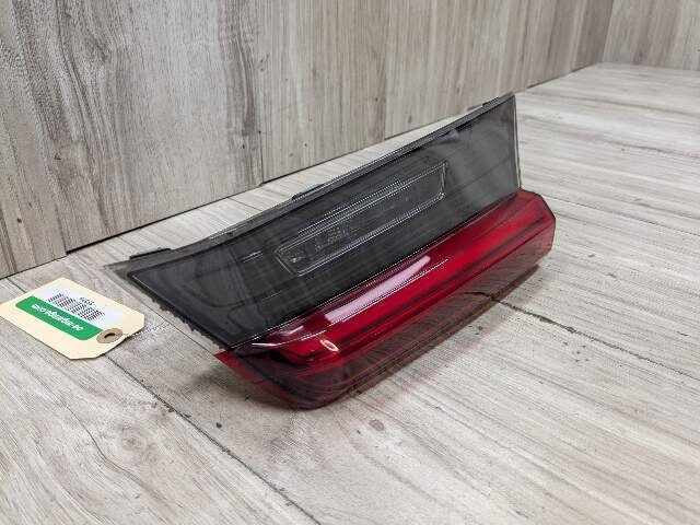 2019 BMW 330i G20 Rear Right Passenger Inner Tail Light 7420456 19-21 OEM BMW G20 G80 330 M340 M3 Rear Right Passenger LED Inner Stop Tail Light