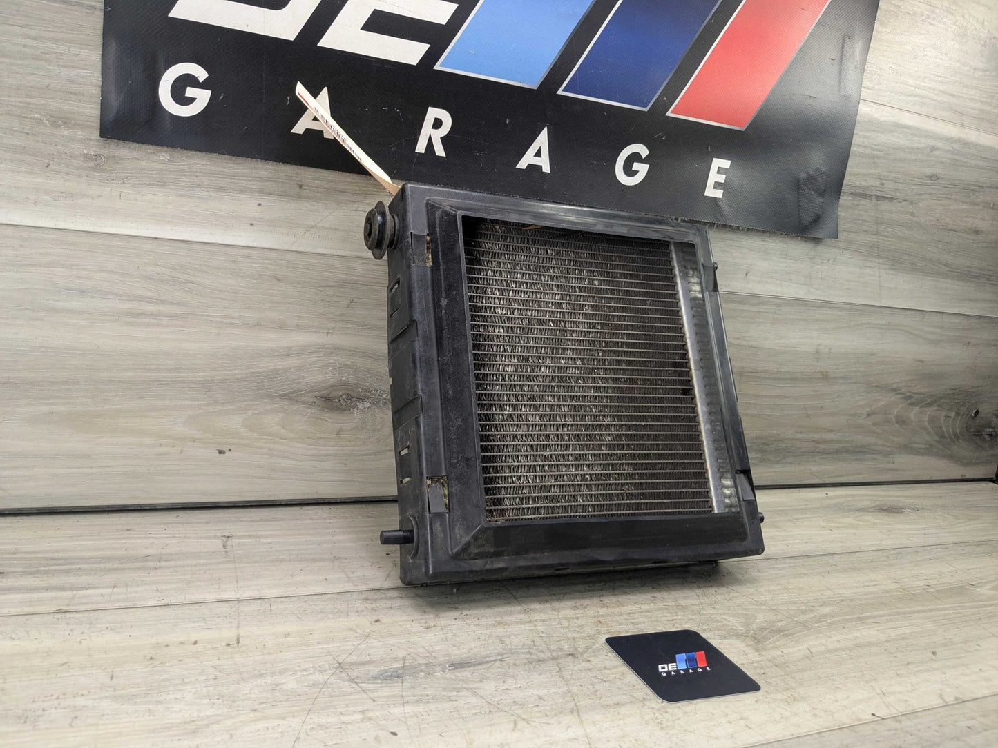 2018 BMW M550i G30 Left or Right Secondary Auxiliary radiator 8619383 OEM BMW F90 F93 G12 G16 G30 M5 M8 Secondary Auxiliary Coolant Remote Radiator