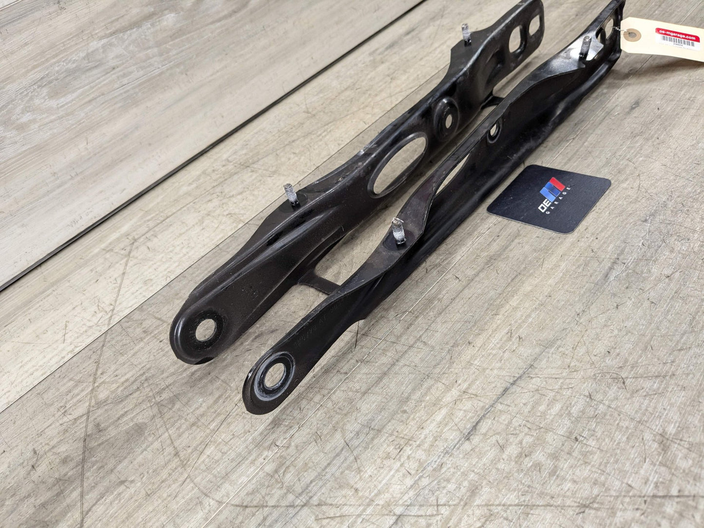 2021 BMW 540i G30 Rear Right Passenger Control Arm 6875104 OEM BMW G11 G12 G30 530 540 M550 740 750 M760 REAR Left Right Lower Control Arm