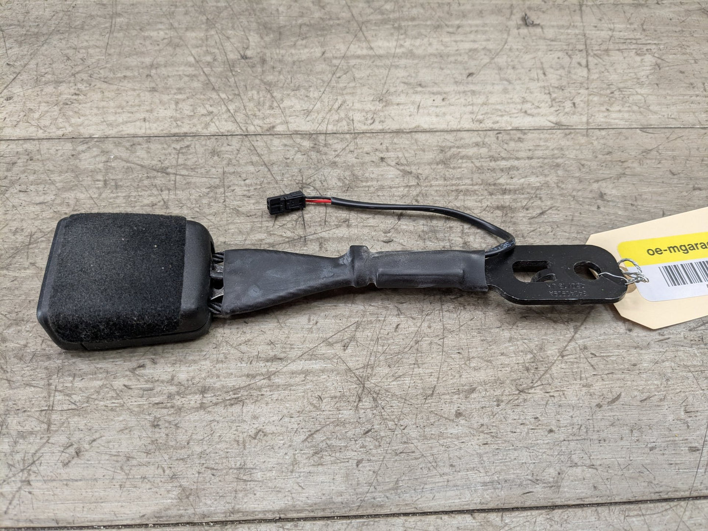 OEM BMW F95 F96 G05 G06 G07 G09 X5 X6 X7 Front Left Right Seatbelt Buckle Black