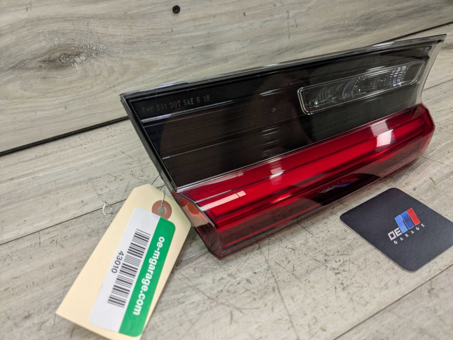 2019 BMW 330i G20 Rear Left Driver Inner Tail Light 7420455 19-21 OEM BMW G20 G80 330 M340 M3 Rear Left Driver LED Inner Stop Tail Light