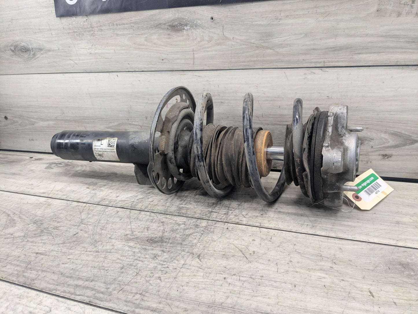 2020 BMW 330i G20 Front Left Driver Spring Strut Shock Absorber 6879309 19-25 OEM BMW G20 330iX AWD Front Left Driver Side Spring Strut Shock Absorber