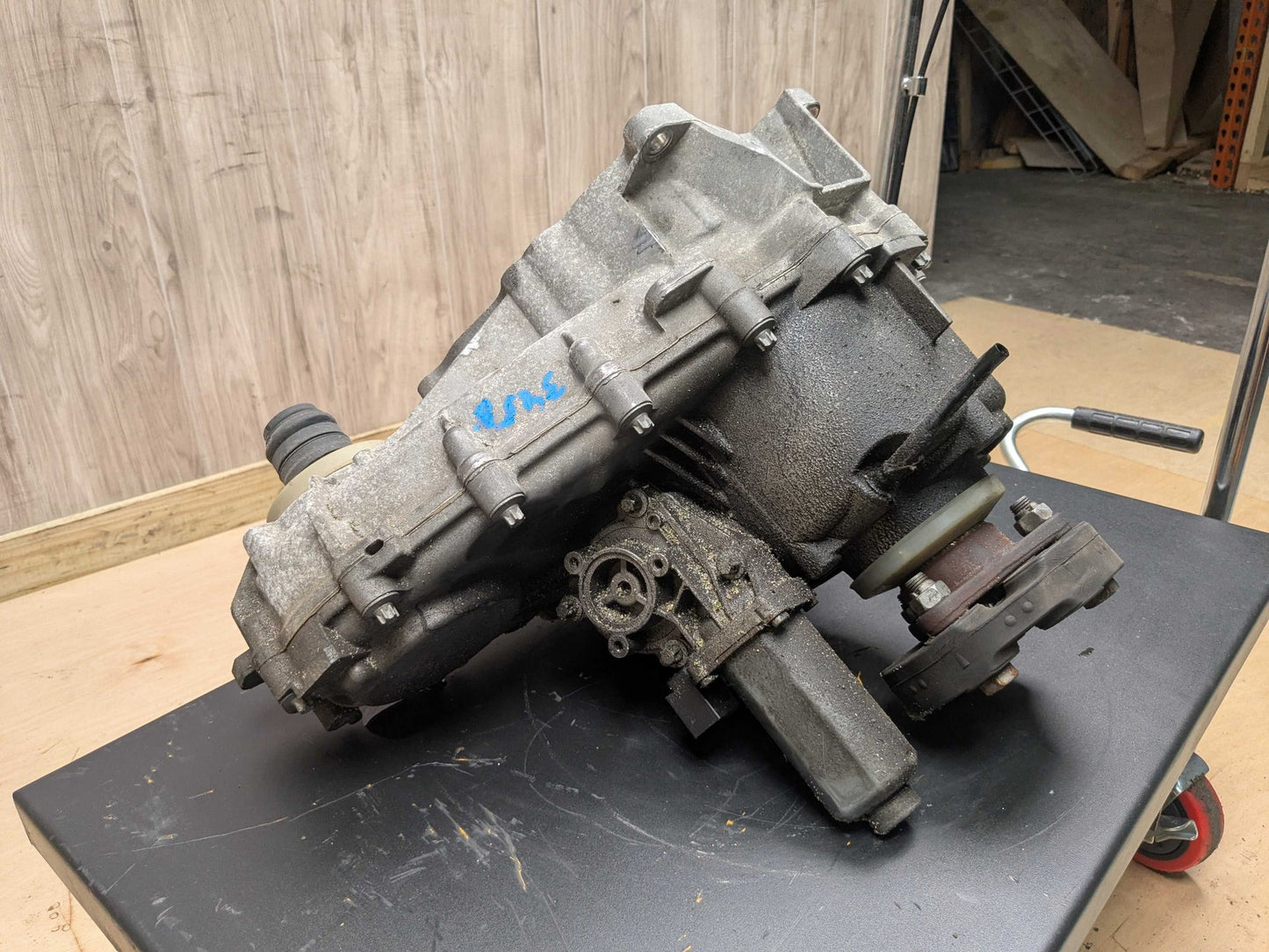 2010 BMW X6 Transmission Transfer Case 152121k 7599890