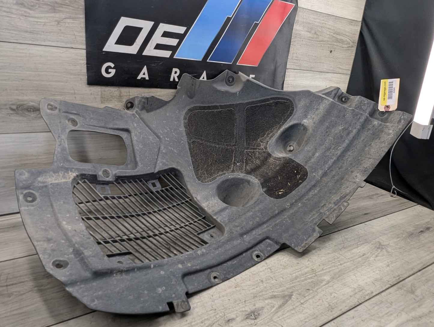 OEM BMW F95 G05 X5 Right Passenger Fender Liner Wheel Splash Shield Frontward