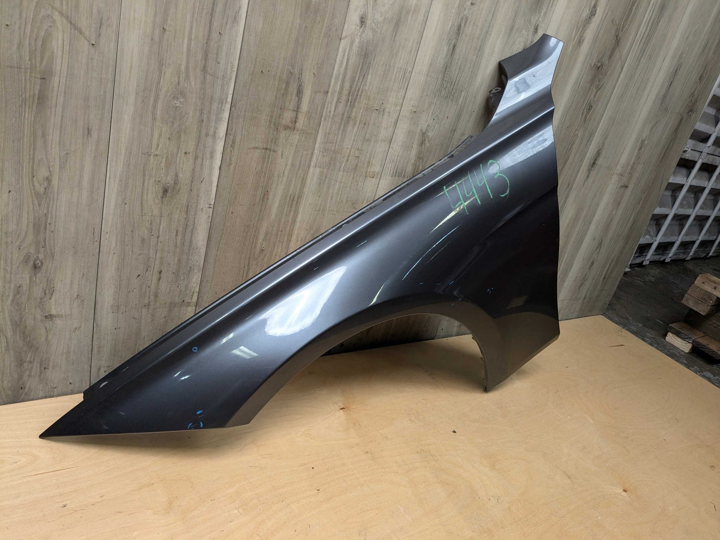 *12-18 OEM BMW F30 F31 328 330 335 340 Left Driver Side Fender Panel Gray B39 MINERALGRAU METALLIC (B39)