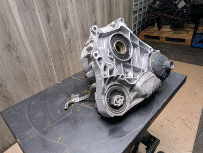 2018 BMW M550i N63B44O2 Transmission Transfer Case 87202k 8485036
