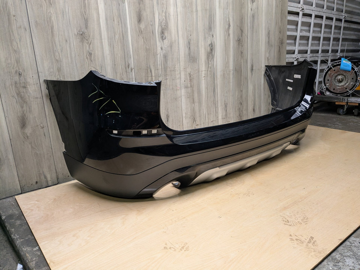 18-21 OEM BMW G01 X3 30i 30iX X LINE Rear Bumper Cover Panel w/ Diffuser Black SCHWARZ II (668)