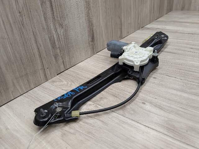 11-18 OEM BMW F25 X3 Front Right Passenger Door Window Regulator Motor