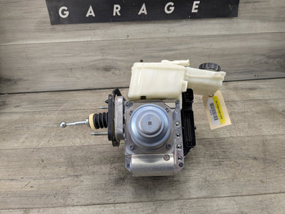 2019-2026 BMW X5 G05 ABS Pump Module 6899247 ENGINE STARTER: The engine may no be able o be s ar ed. I he dri er repea edly a emp s o s ar he engine using excessi ely long s ar ing a emp s, his may cause an elec rical o erload o he s ar er. OEM