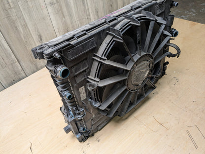 16-19 OEM BMW G12 740 Engine B58 Radiators Cooling Fan Shroud Motor 600W