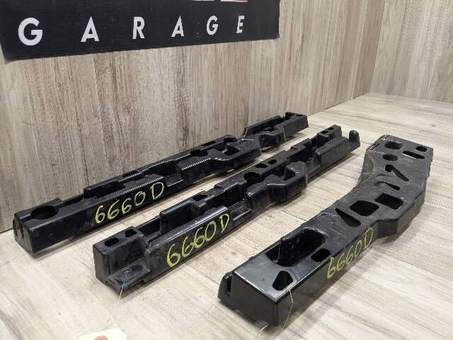 17-23 OEM BMW G30 F90 M5 Left Driver Side Skirt Rocker Panel Bracket SET