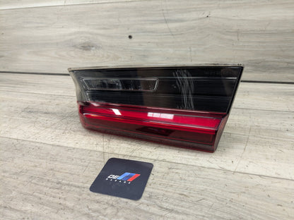 2021 BMW 330i G20 Rear Right Passenger Inner Tail Light 7495090 PRE-LCI OEM BMW G20 G80 330 M340 M3 Rear Right Passenger Inner Stop Tail Light OEM