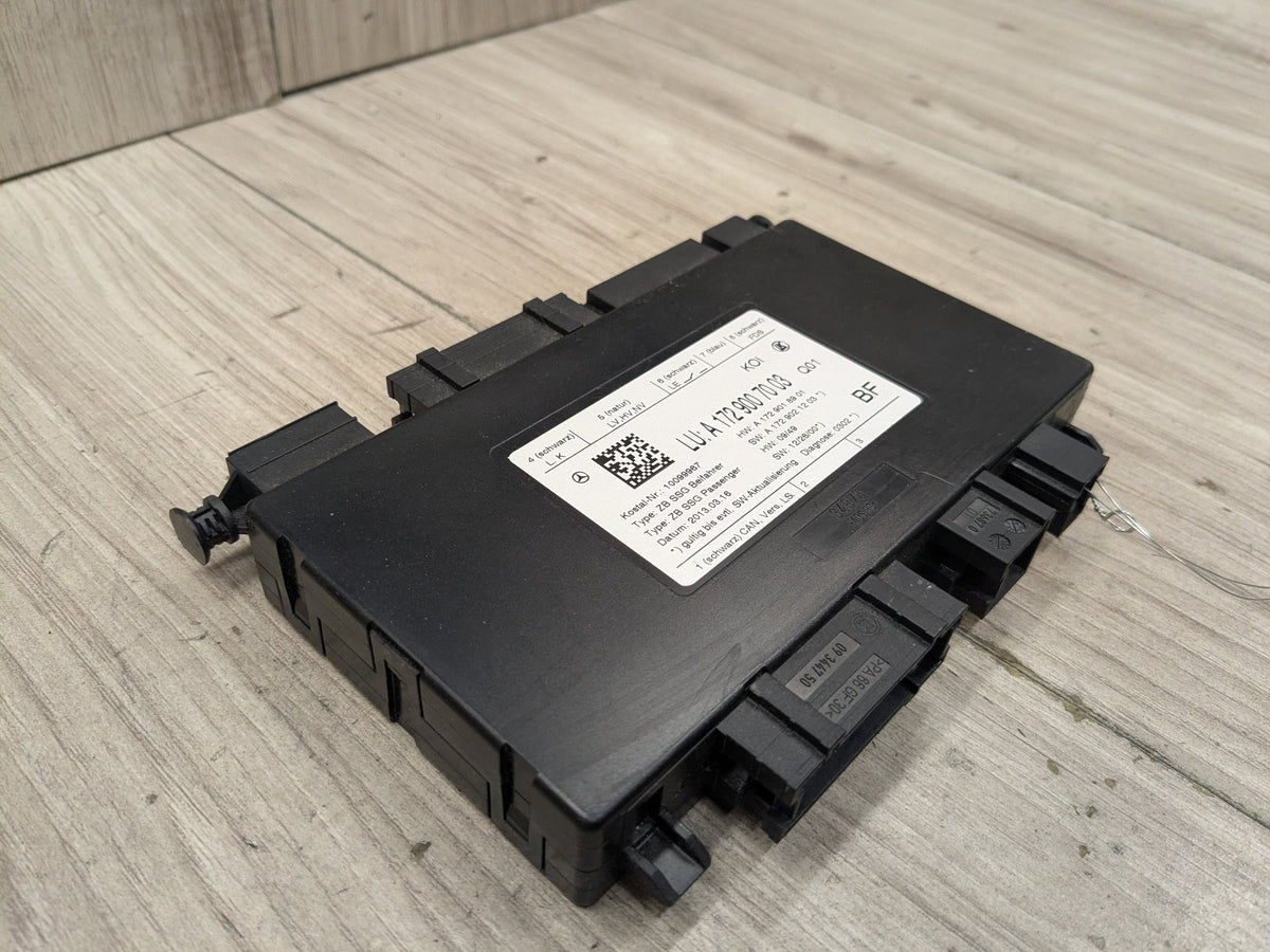 EM Mercedes W204 W207 W212 E350 E550 Front Right Passenger Seat Control Module