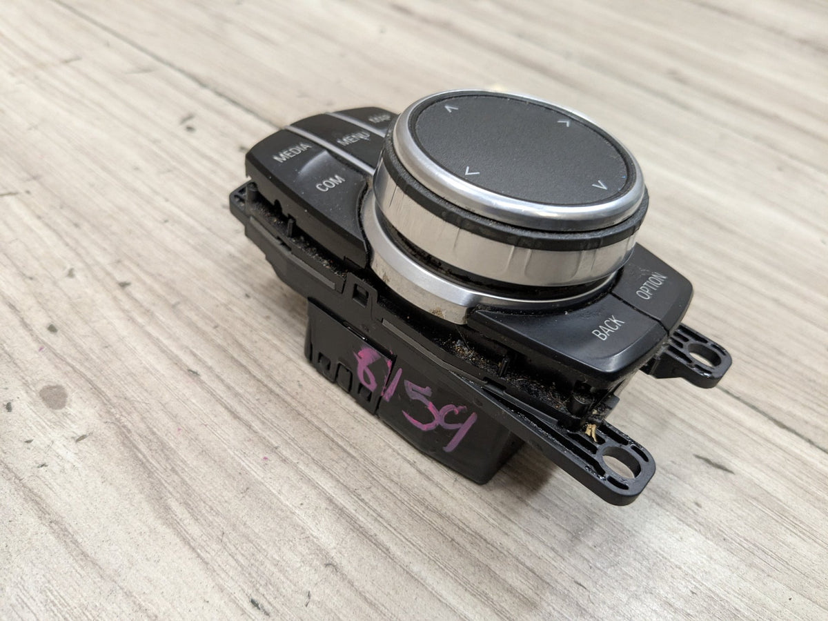 OEM BMW F90 G30 530 540 M550 M5 iDrive Navigation Controller Knob NBT NAV Button
