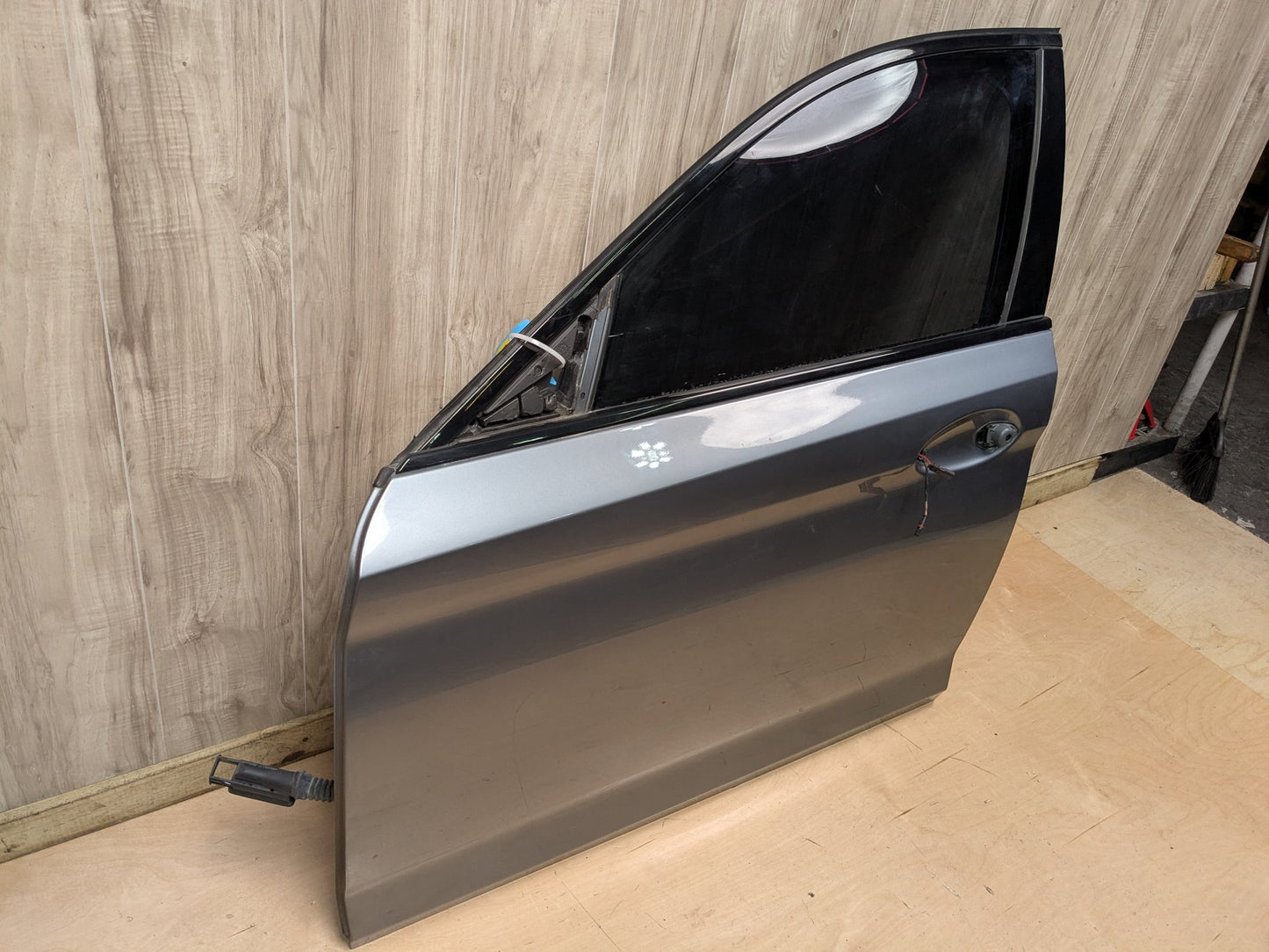 17-23 OEM BMW F90 G30 530 540 M550 M5 Front Left Driver Door Shell Panel Blue Blue C2Y