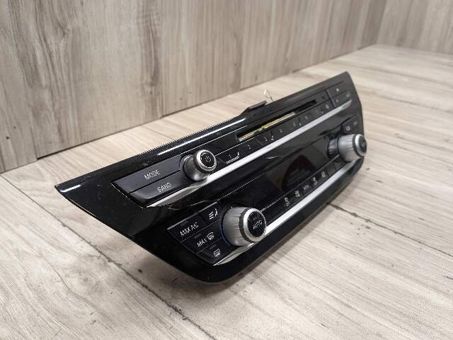 17-20 OEM BMW F90 G30 530 540 M550 AC Climate Control Panel Radio Media Buttons