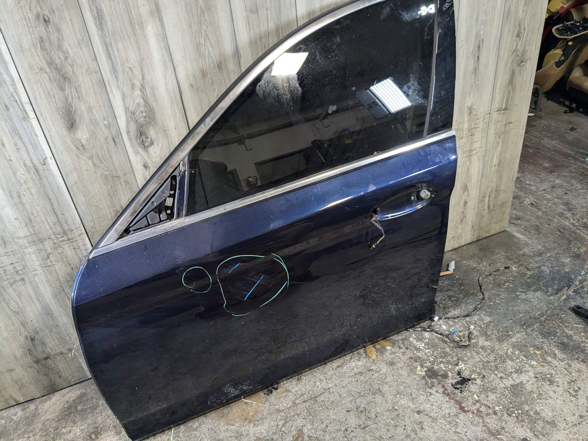 2018 BMW 540i G30 Front Left Driver Door Shell Panel Blue Imperialblau Brillanteffekt Metallic (A89)