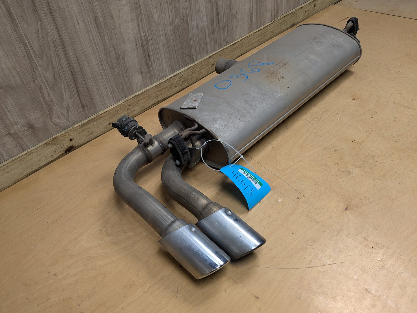 11-17 OEM BMW F25 F26 X3 X4 28iX Engine N20 Rear Exhaust Flap Muffler