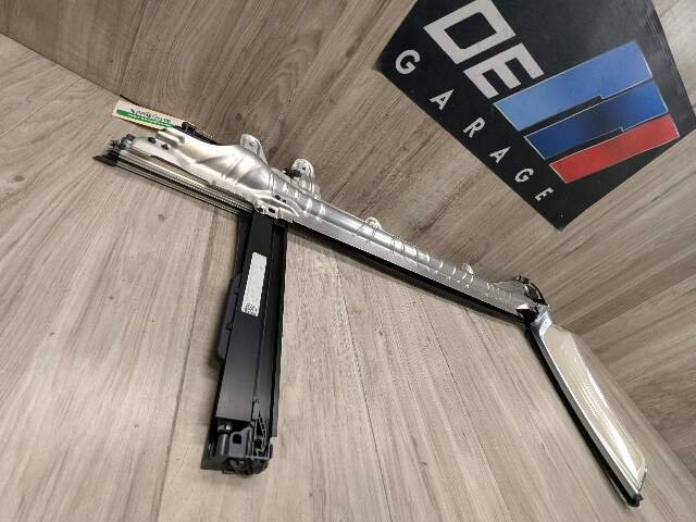 OEM BMW G12 740 750 M760 Rear Right Passenger Door Sun Blind Shade Roller Light