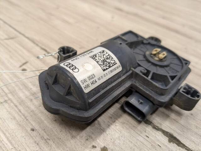2018 - 2024 Audi S5 B9 Muffler Exhaust Flap Actuator 4N0133246