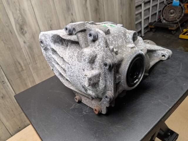 OEM BMW G01 G02 X3 X4 xDrive AWD Rear Differential Axle Gearbox Carrier 3.38