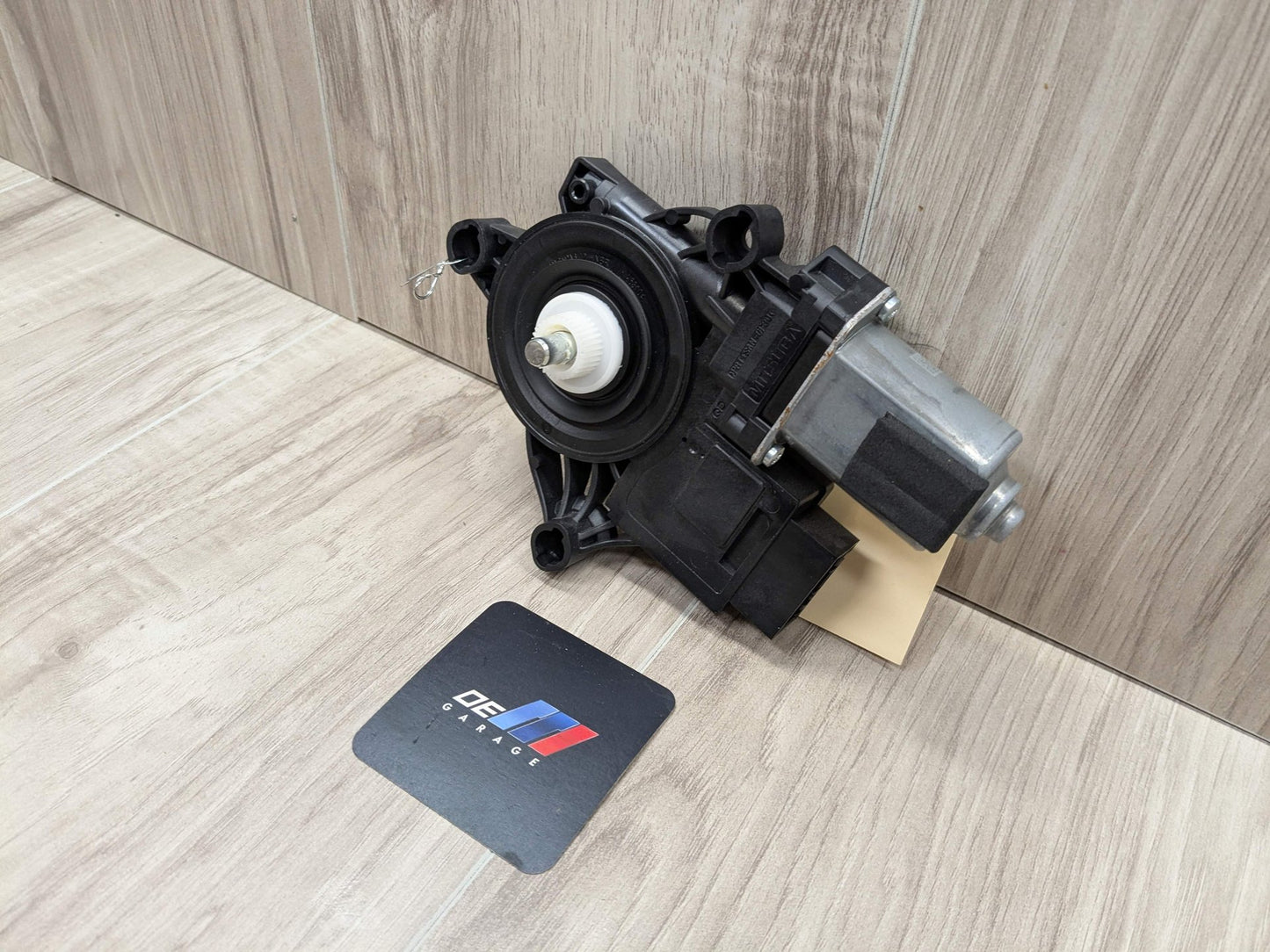 2021 BMW M340i G20 Front Left Driver Door Window Glass Regulator Motor 8498859 OEM BMW G20 G80 330 M340 M3 FRONT Left Driver Side Door Window Regulator Motor