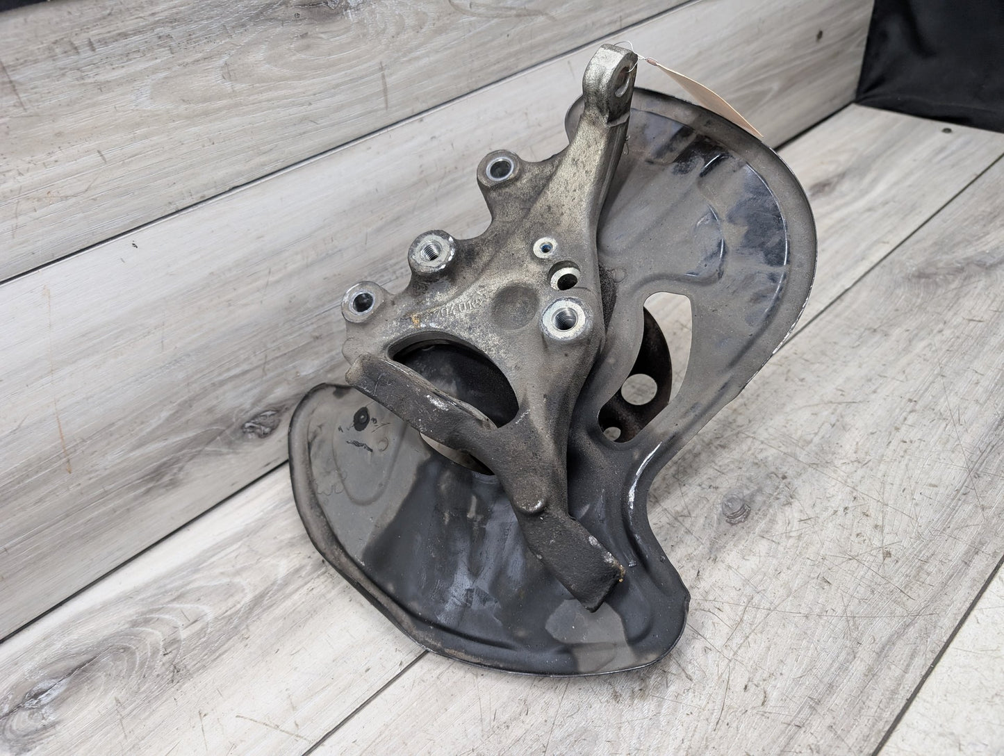 2009-2017 Mercedes-Benz E550 E-Class A207 Front Left Driver Spindle Knuckle w/ Bearing A2044202544
