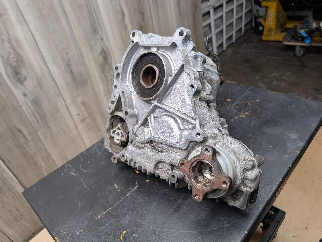 2016 BMW 340i Transmission Transfer Case 180851k 8643150