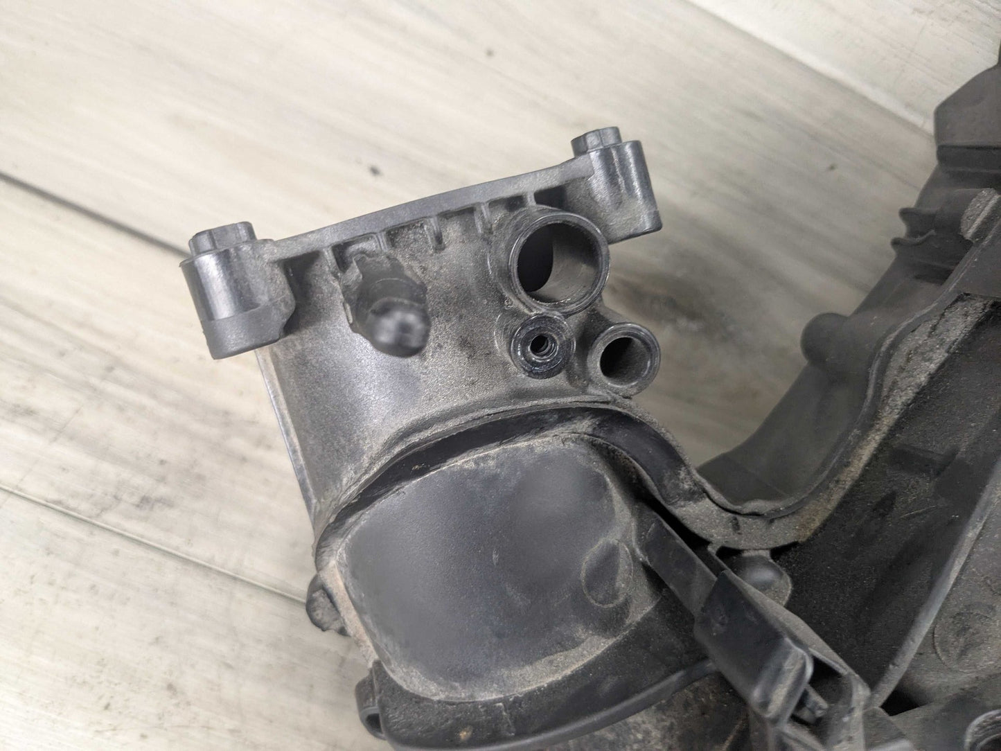 OEM BMW G01 G20 G26 G30 230 330 430 530 X3 Engine B46 Intake Manifold 8647975