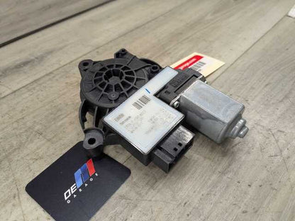 2022 BMW 330i G20 Front Right Passenger Door Window Glass Regulator Motor 8498860 OEM BMW G20 G80 330 M340 M3 FRONT Right Passenger Door Window Regulator Motor