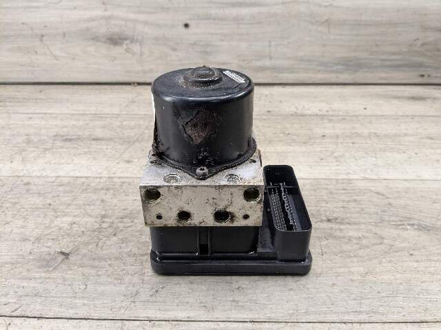 1996 - 2003 BMW Z3 E36 ABS Pump Module 6753842 M54B25O0
