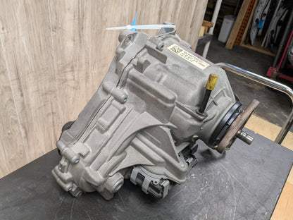 2018 BMW M550i N63B44O2 Transmission Transfer Case 119694k 8487143