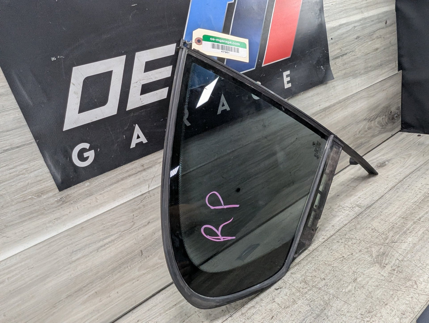2017 BMW 740i G12 Rear Right Passenger Door Window Glass 7384218 16-22 OEM BMW G12 740 750 M760 B7 Rear Right Passenger Door Quarter Fixed Glass