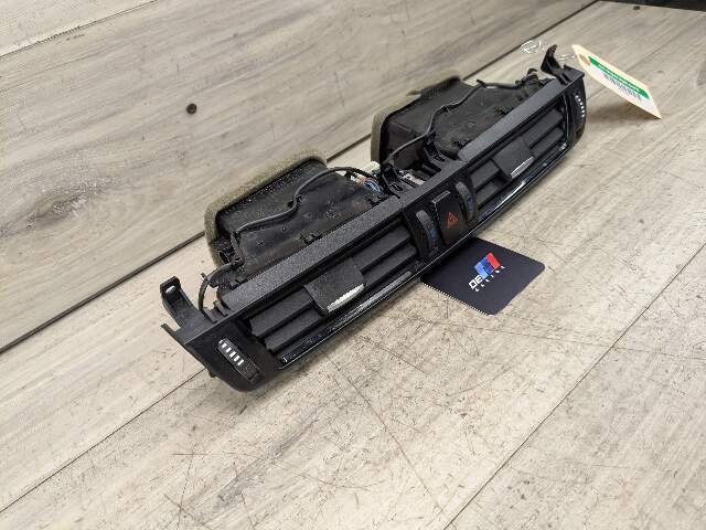 14-19 OEM BMW F15 F16 F85 F86 X5 X6 Dash Center Hazard Button AC Air Vent Grille