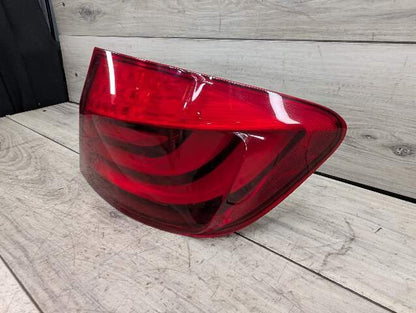 11-13 OEM BMW F10 528 535 550 M5 Rear Right Passenger Side Outer Tail Light
