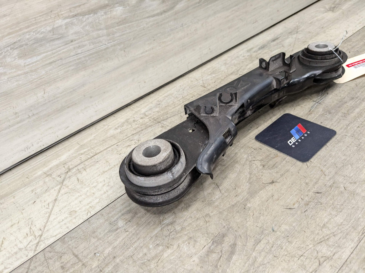 2021 BMW 540i G30 Rear Left Driver Control Arm 6867537 OEM BMW F90 G12 G30 530 540 M550 740 750 REAR Left Driver Upper Control Arm